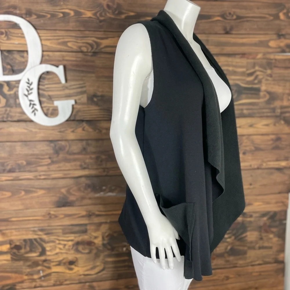Cable &‎ Gauge | Black Open Waterfall Front Sweater Vest Fleece Basics